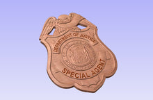 Load image into Gallery viewer, Wisconsin Département of Justice 3D Wooden Badge